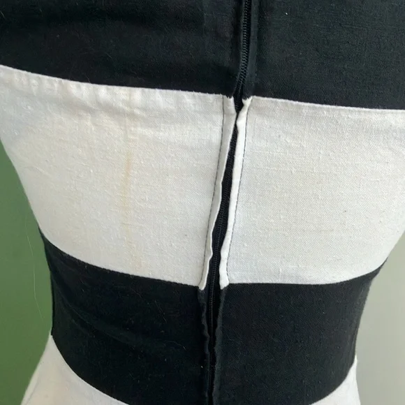 Vintage 80s Black and White Striped Mini Dress - Picture 5 of 8